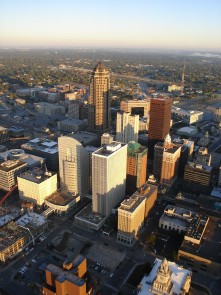 Downtown Des Moines Balloon Ride in Iowa with the REMAX balloon RE/MAX